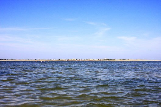 遠處Sandy Neck沙洲上的村莊