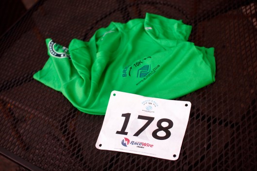 號碼布與排汗衣