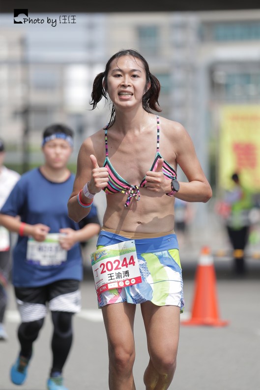 2048_8F2825B9-CB89-EF1F-0F1D-D16D5DAF67BF